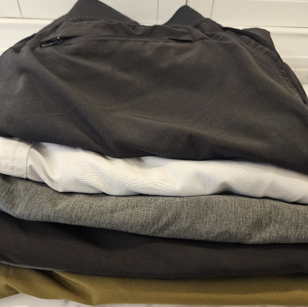 Amazon Essentials Athletic Shorts Black, Gray, An… - image 1